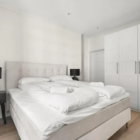 Scandinavian Luxury In Bergen's Finest Street Appartement *