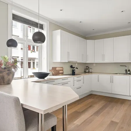 Scandinavian Luxury In Bergen's Finest Street * Bergen